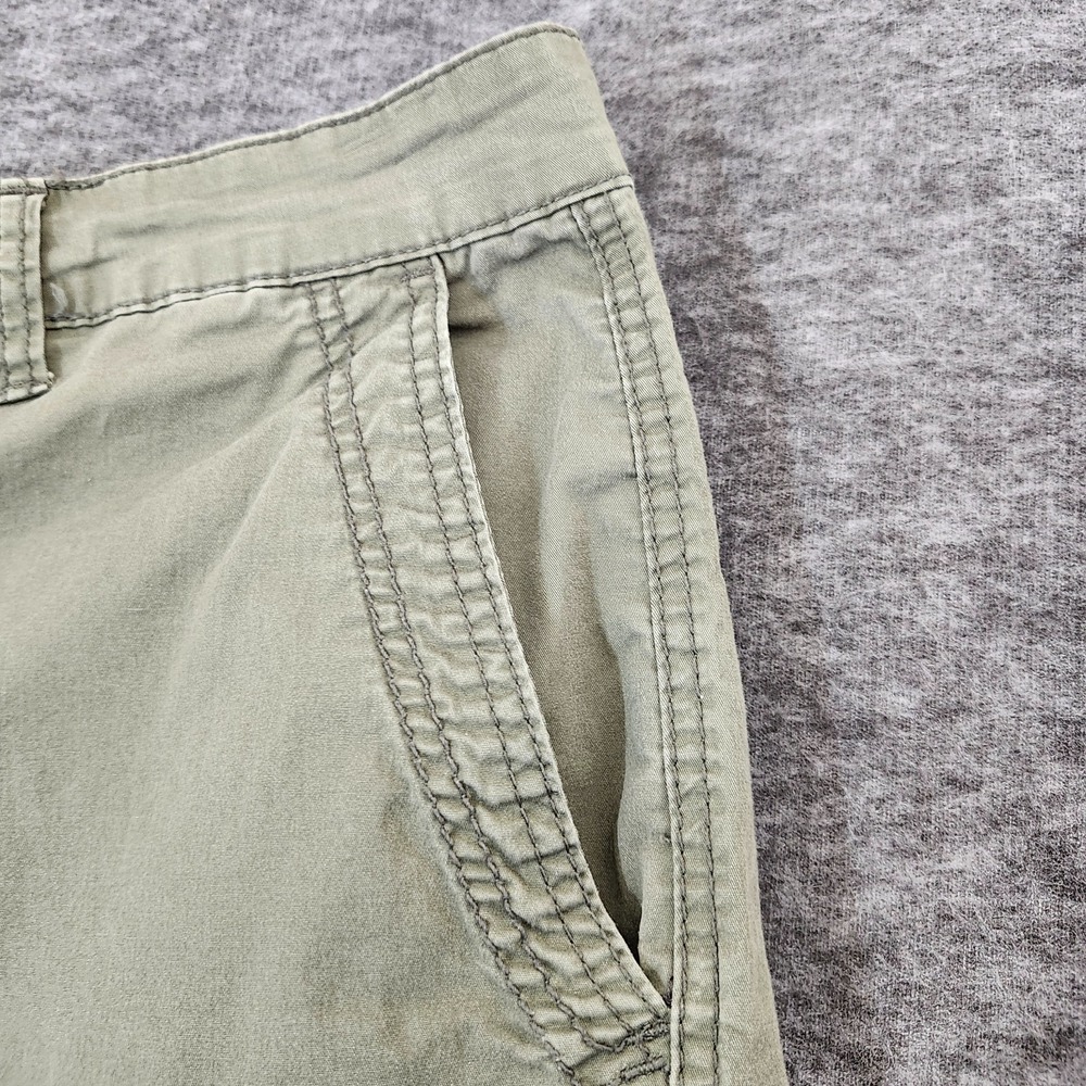 UNIONBAY Men's Cargo Shorts With Pockets. Military Green. Size 42 - Picture 5 of 14